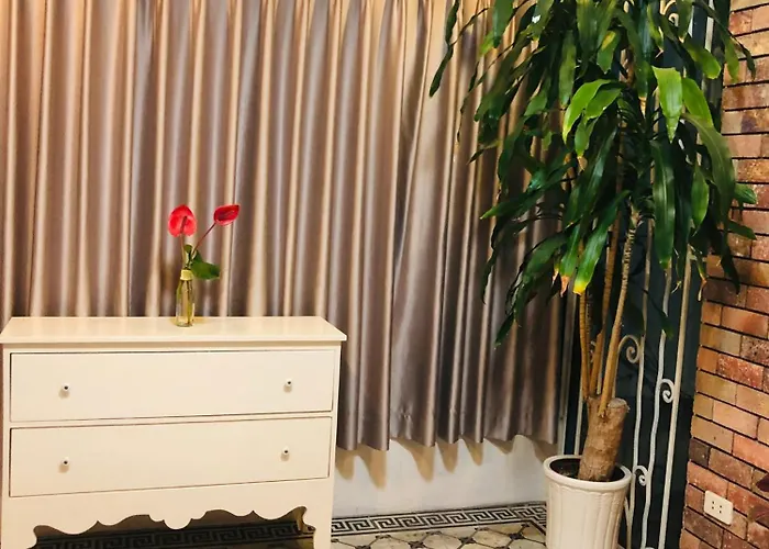 Friends House Hanoi Homestay